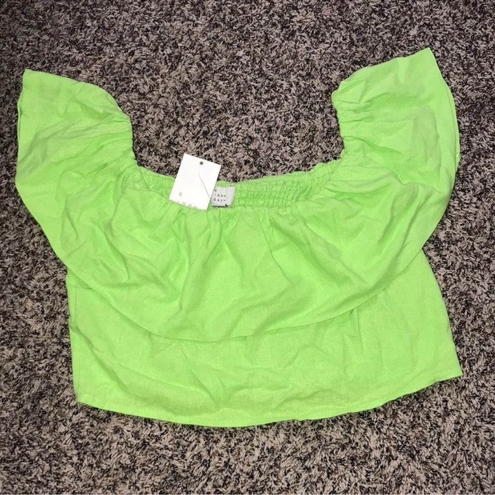 A New Day Off-the-Shoulder Ruffle Crop Top – Size L – Lime Green - NWT - Picture 3 of 7